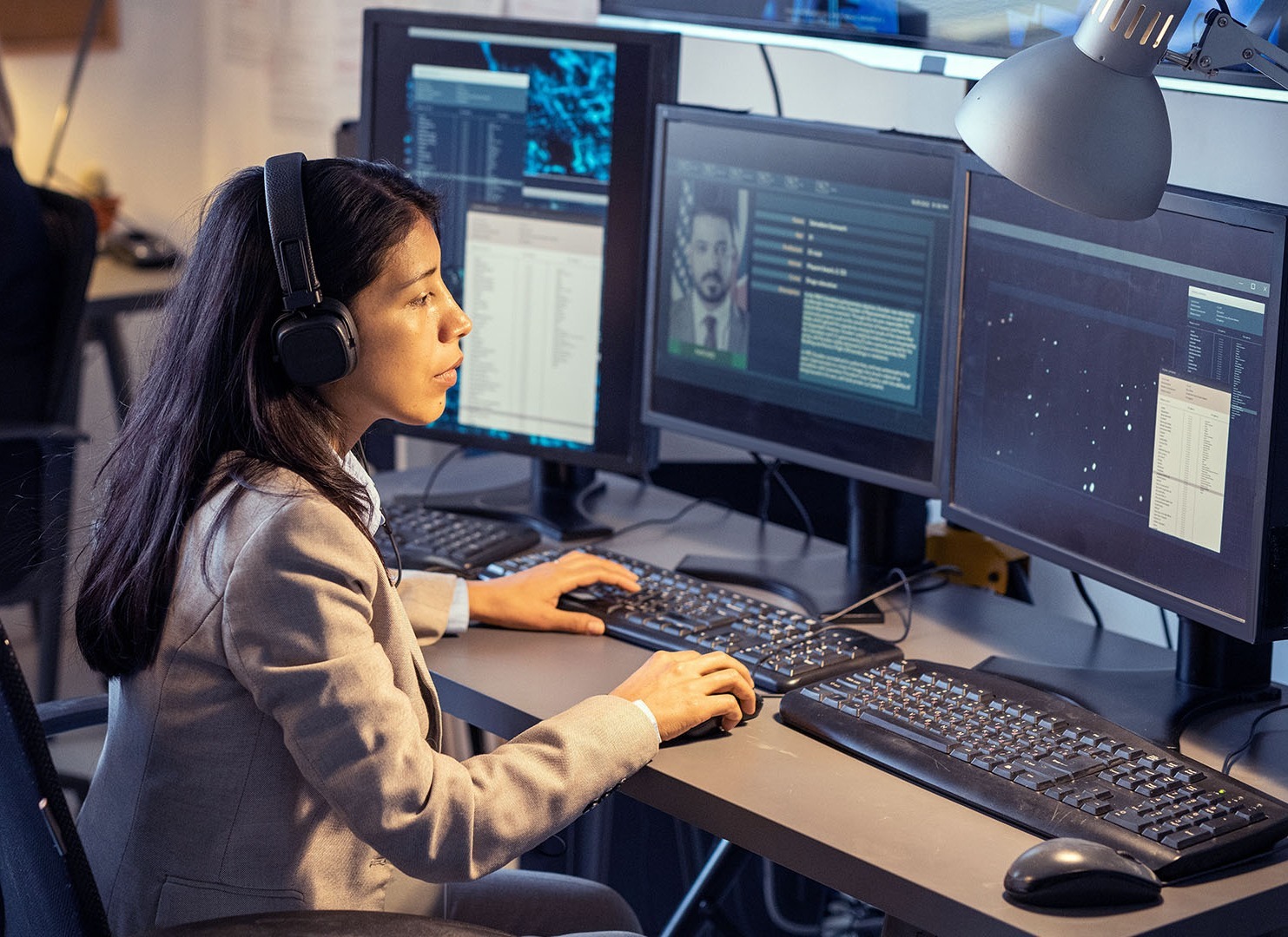 FBI shutterstock_2140269543_crop
